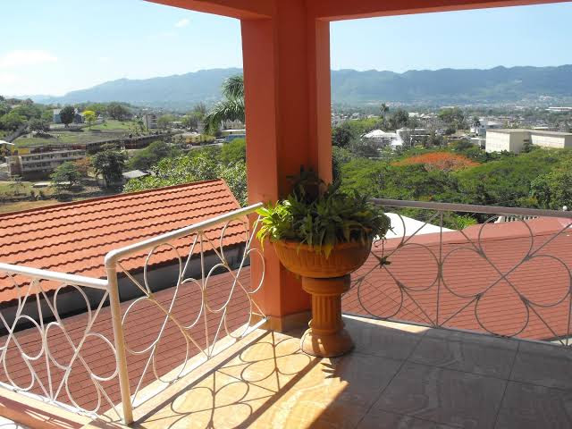 Verney-House-Hotel-Resort-3.jpg