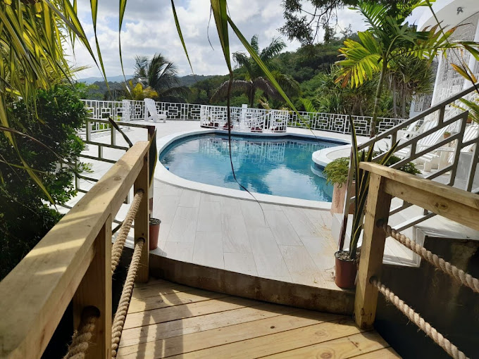 Whiterock-Montego-Bay-1.jpg