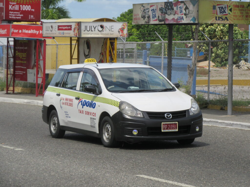 apollo-taxi-3.jpg