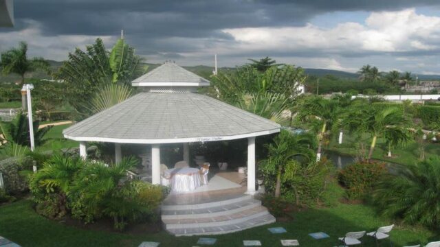 bridge-palm-hotel-2.jpg