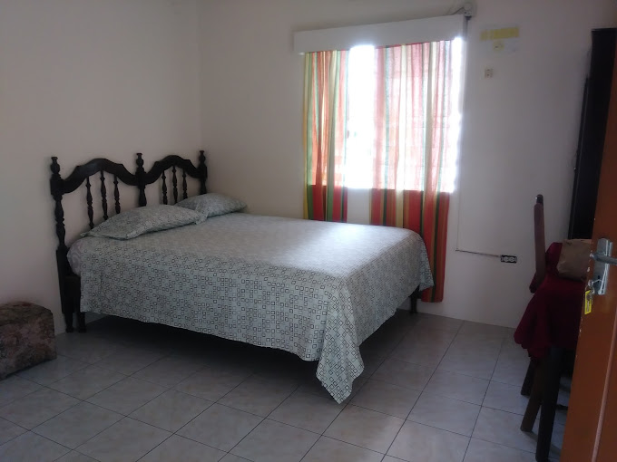 browns-guest-house-2.jpg