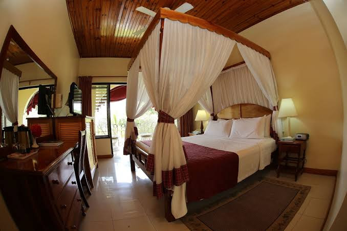 charela-inn-hotel-2.jpg