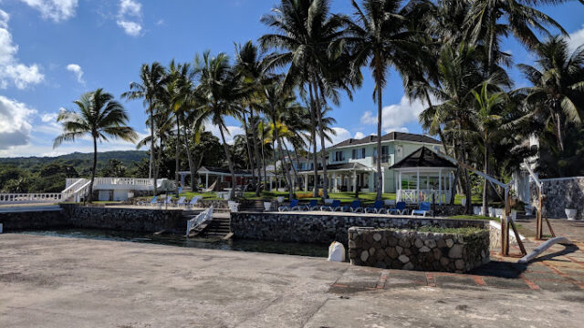 coral-cay-resort-villas-3.jpg