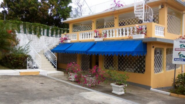 dunns-villa-resort-2.jpg