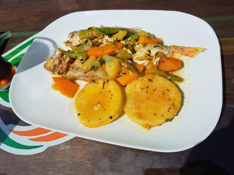 family-styles-restaurant-2.jpg