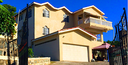 hillaras-ville-guest-house-2.png