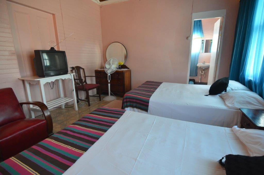 holiday-home-guest-house-1.jpg