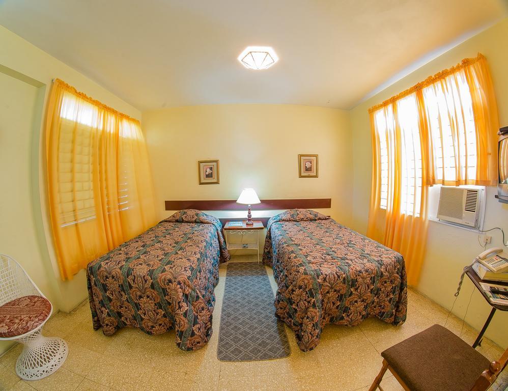 indies-hotel-restaurant-3.jpeg