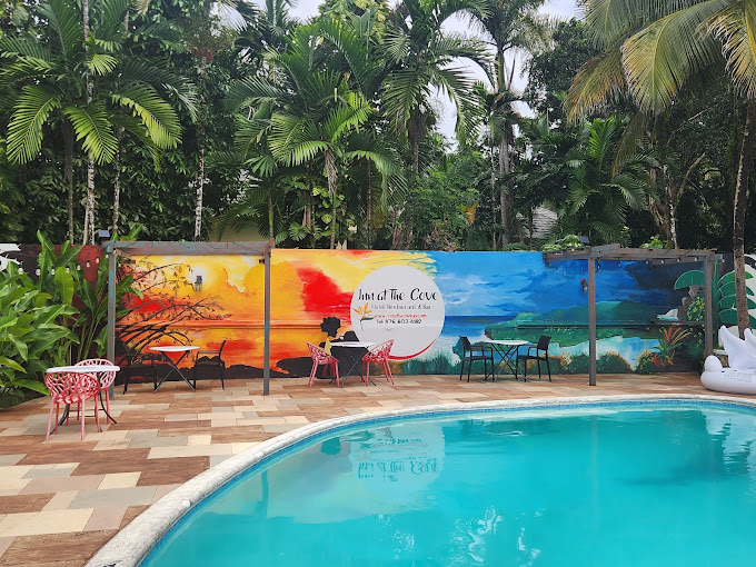 Inn At The Cove