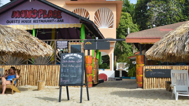 moms-place-jamaica-1.jpeg