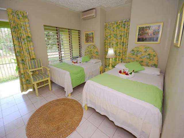 oasis-resort-negril-2.jpg