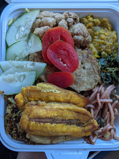 oluchis-ital-and-vgan-food-store-2.jpg