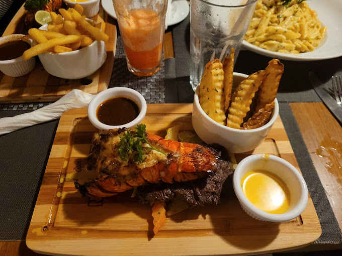 plantation-smokehouse-restaurant-3.jpg