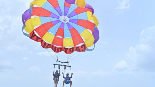 premium-parasail-1.jpg