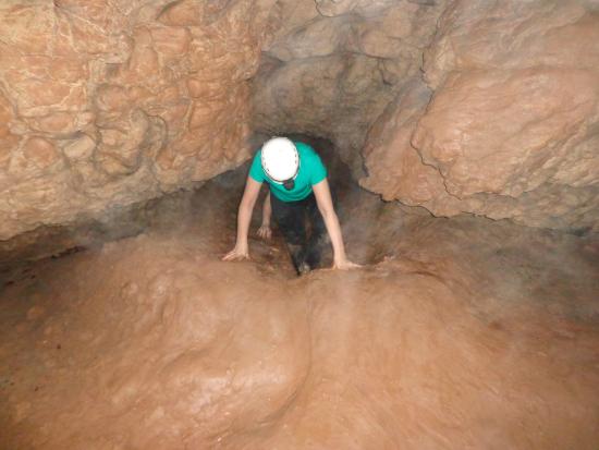 rockspring-cave-3.jpg