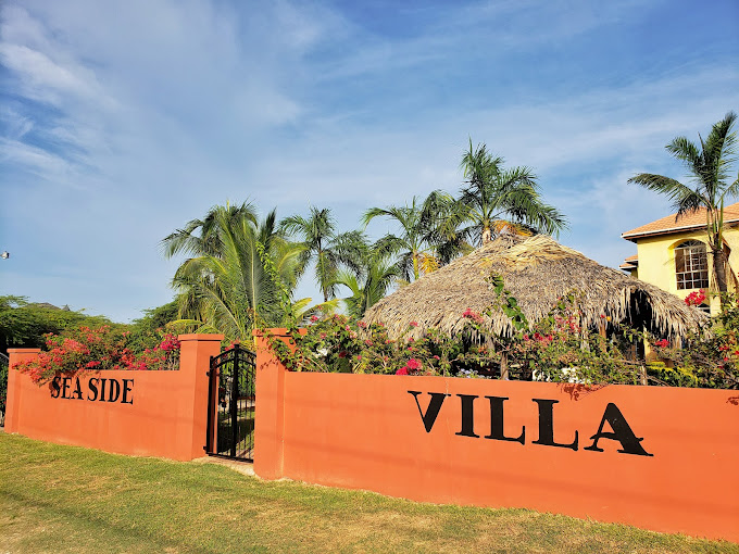 seaside-villa-1.jpeg