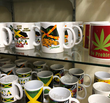 souvenirs-shop-8.jpg