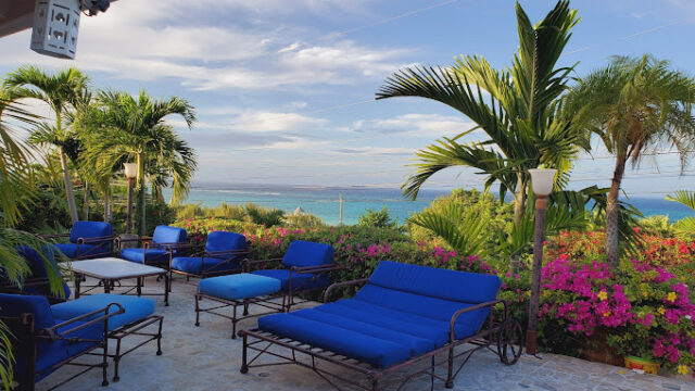 summertime-villa-1.jpg