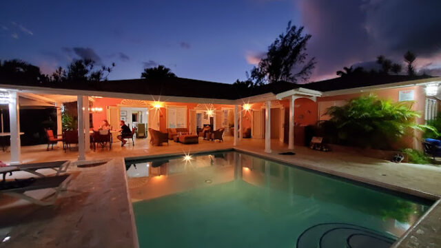 summertime-villa-3.jpg