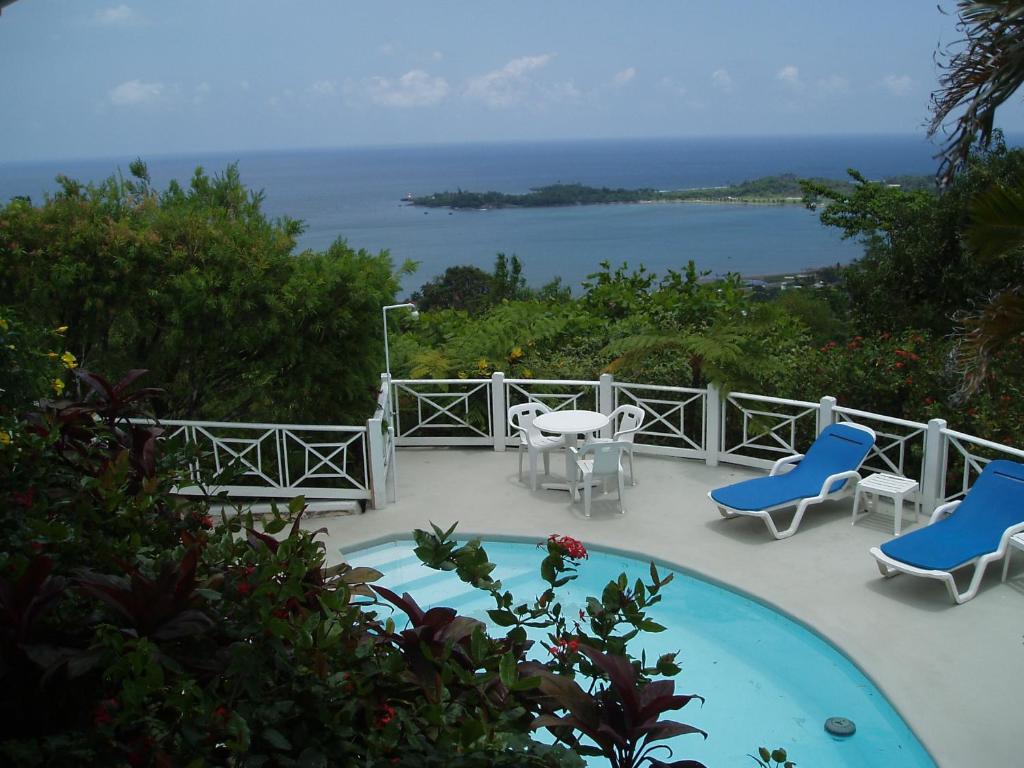 tranquility-villa-2.jpg