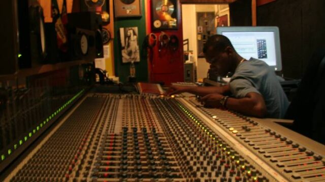 tuff-gong-recording-studio-2.jpg