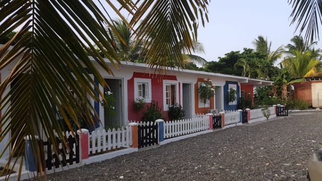 Almond Lodge Guest House 1