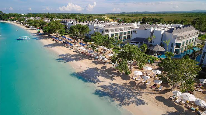 Azul Beach Resort 1