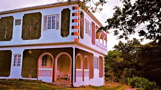 Boston Beach Guesthouse 1