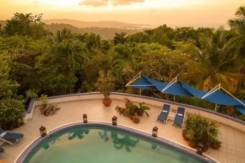 Catlin Cove Hotel 22