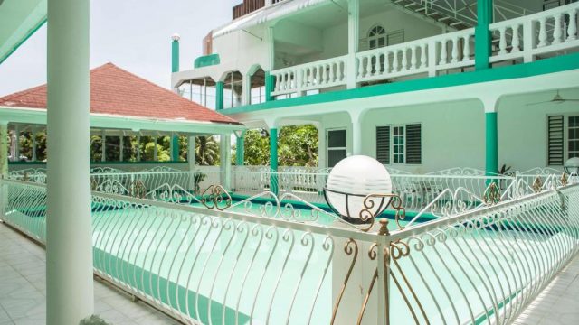 Diamond Villa & Suites 2