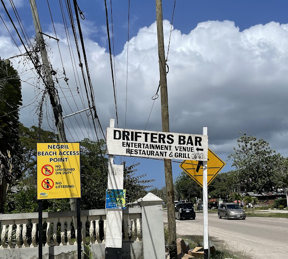 Drifter’s Bar 1