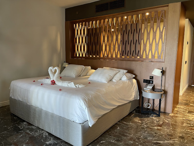 Excellence Oyster Bay 2