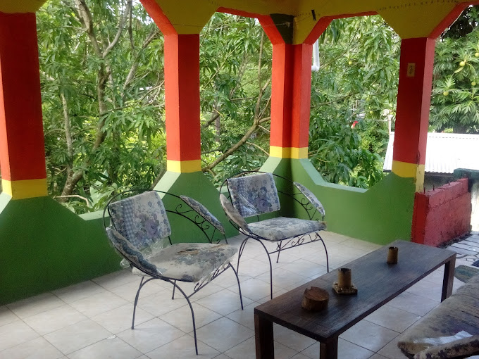 Irie Vibe’z Hostel 1