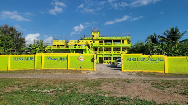 King LED’S Palace Hotel 1