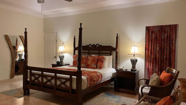 Mais Oui Tennis and Spa Villa 2