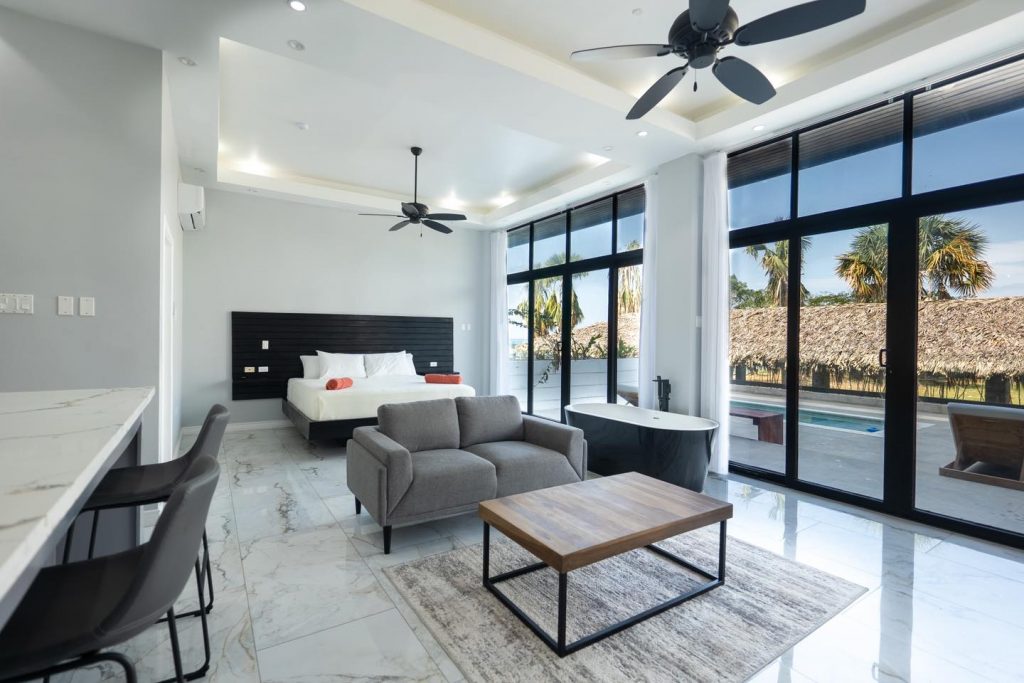 Osmond’s Beach Hotel 1