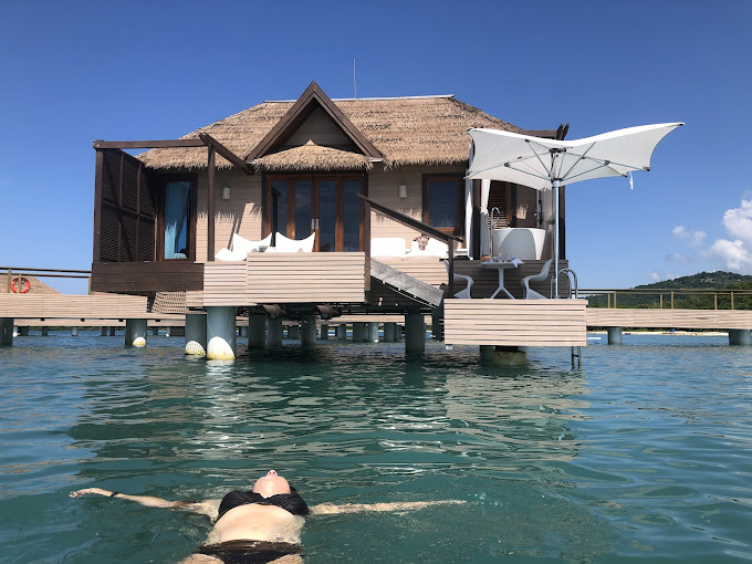 Overwater Bungalows 2