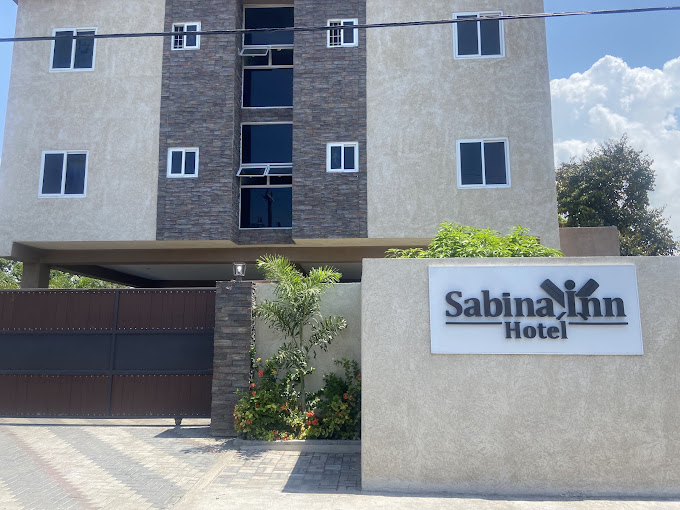 Sabina Inn Hotel