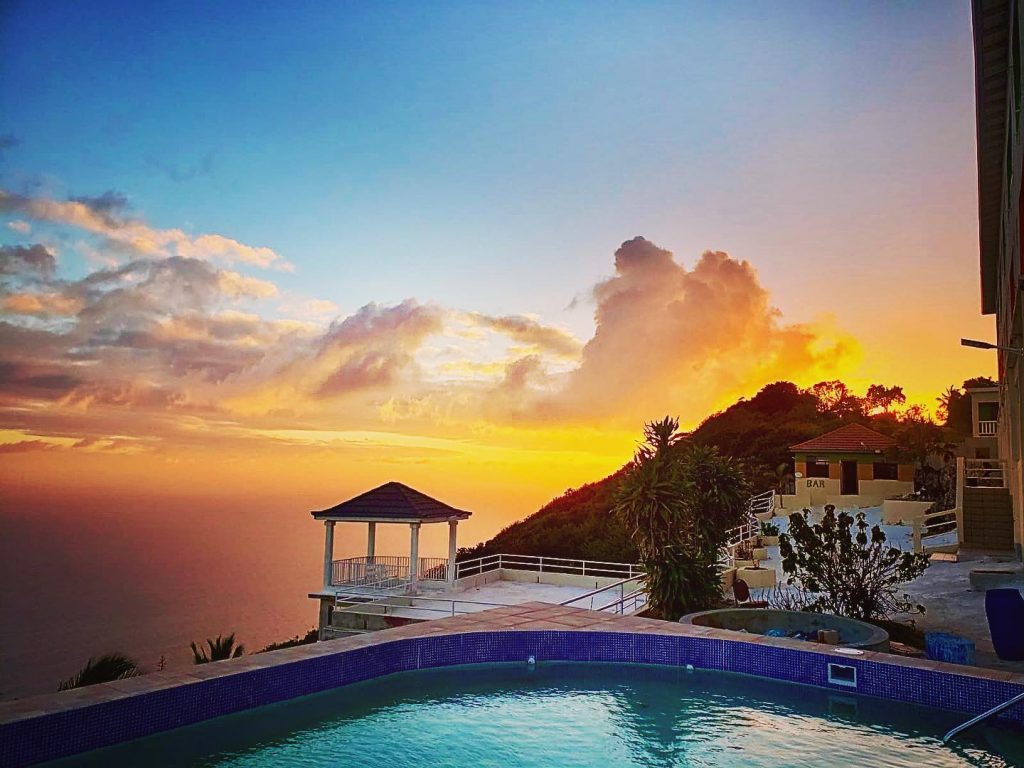 Sea Coast Inn & Suites