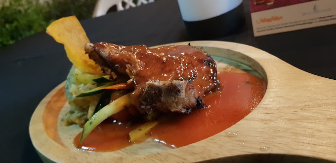 Cove Coolout Restaurant & Bar 2